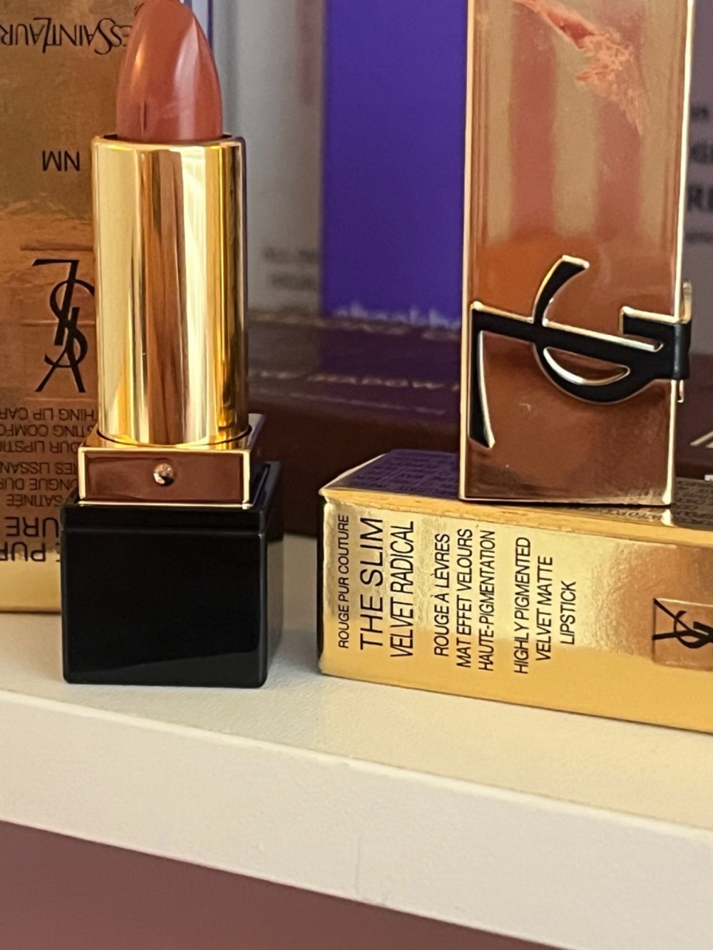 Yves Saint Laurent raisin Rouge Pur Couture Lipstick -